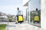 Fejemaskiner Karcher S 6 Twin med opsamler 38 liter.
Max. kapacitet (m&sup2;/h) 3000m&sup2; Arbejdsbredde 860 cm